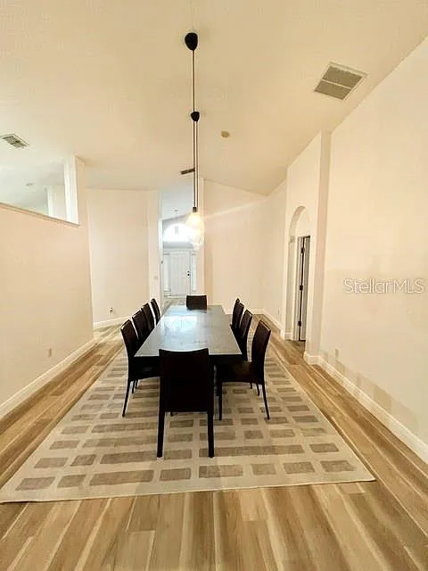 3 bed, 2.0 bath, 1781 sqft, $2,800 — Photo 3