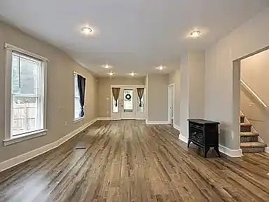 2nd image of 204 N Martinson Ave