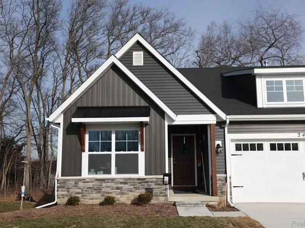 1020 Camellia Cir #47, Howell, MI 48843