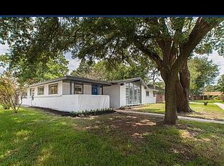 2060 Shortpoint St, Houston, TX 77055