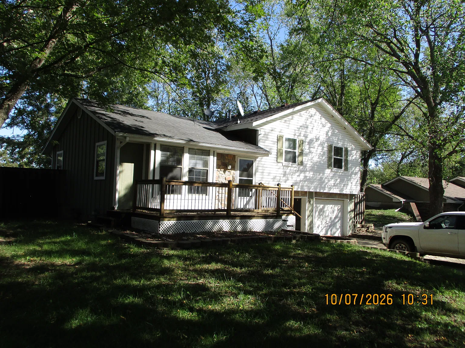 3 bed, 1056 sqft, $1,200 — Photo 1