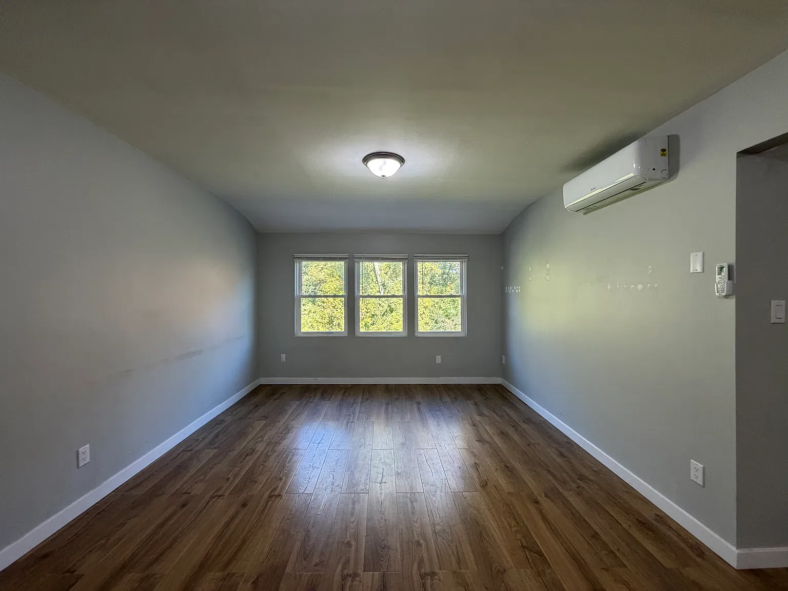 3 bed, $3,300 — Photo 4