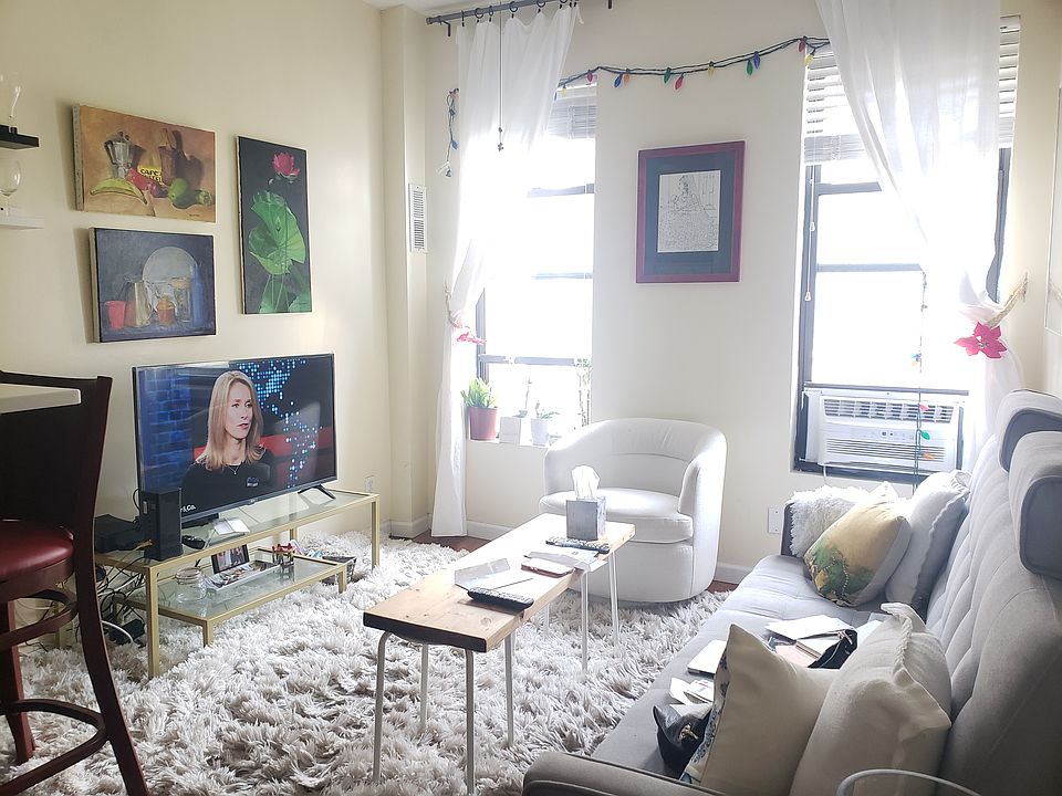 1st image of 200 W 109th St APT C2