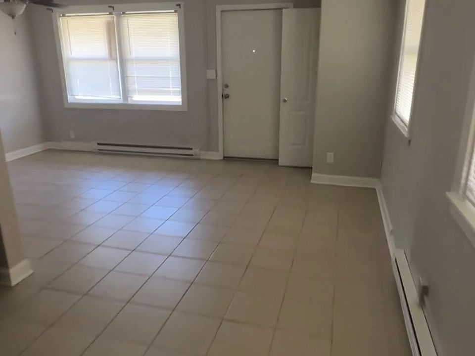 1st image of 3514 Auburn St #1
