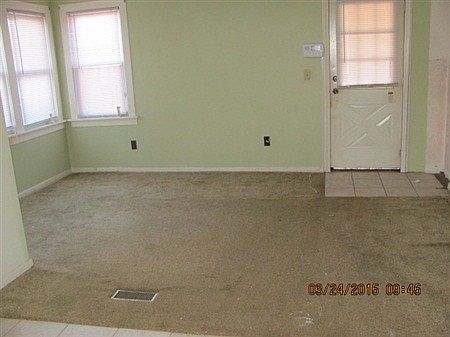 5th image of 1714 Marks Ave
