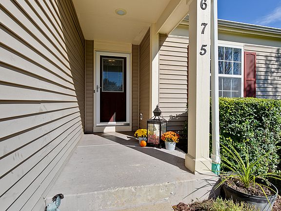 2nd image of 675 Fieldstone Dr