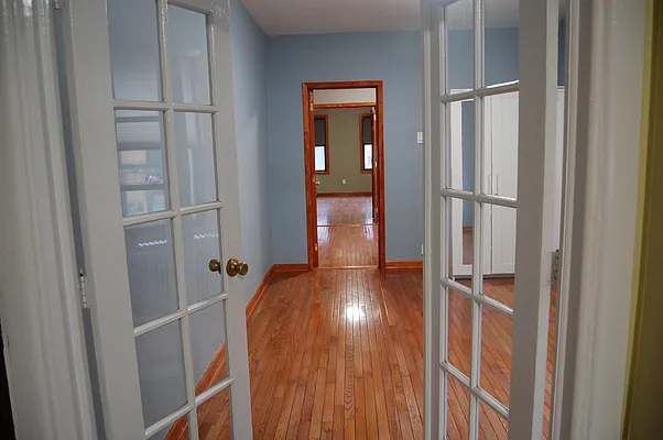 Rented by Work Live Holdings | media 1