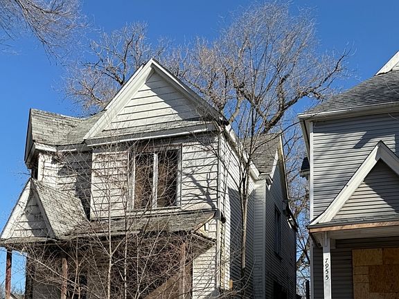 3rd image of 7953 S Union Ave