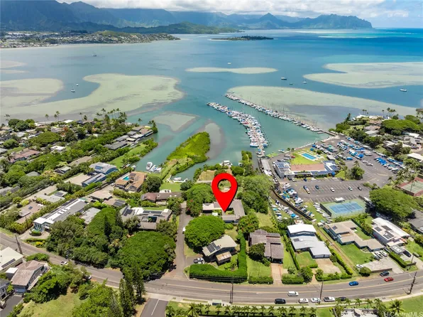 44-519 Kaneohe Bay Dr, Kaneohe, HI 96744