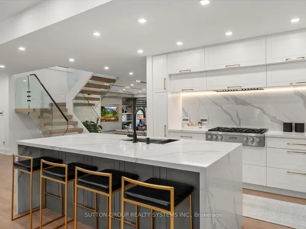 146 Martin Grove Rd, Toronto, ON M9B 4K9