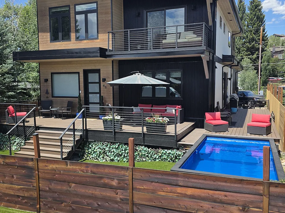48 Logan Ave