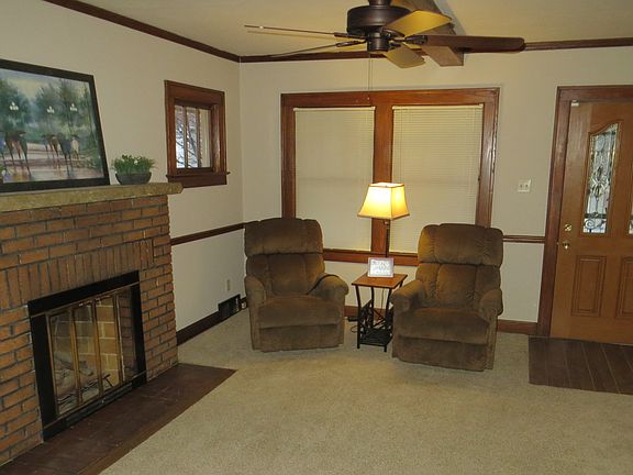 2nd image of 2028 Sandusky Ave