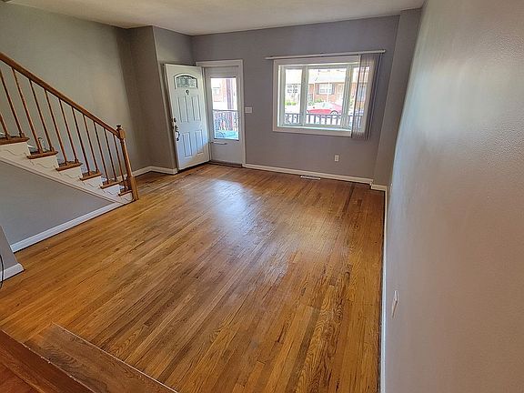 5th image of 8185 Del Haven Rd