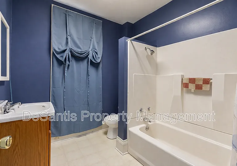 708 E High St #3 — Photo 3