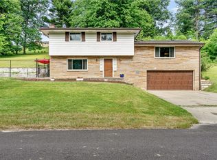 10 Gomber Dr, Mc Donald, PA 15057