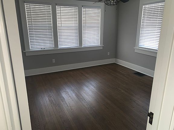 5th image of 1810 Crescent Dr