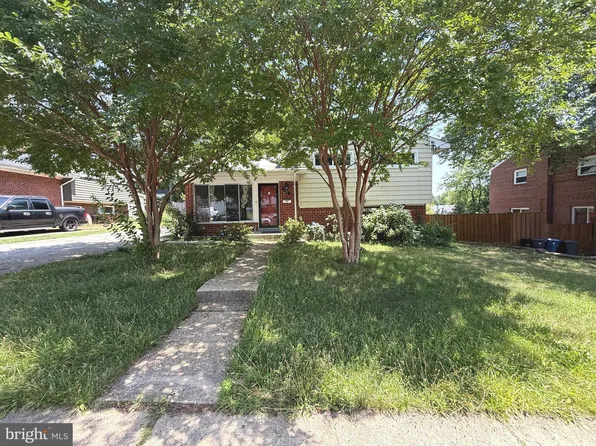 98 S Iris St, Alexandria, VA 22304