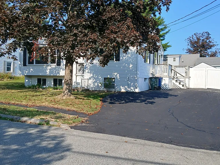 173 Lyman St — Photo 1