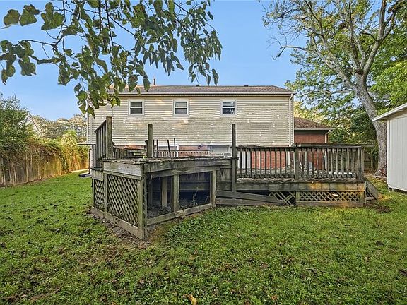 4th image of 424 Pepper Mill Ln