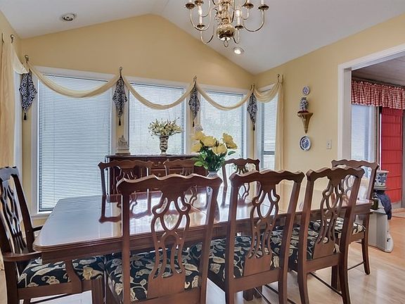 5th image of 434 Creekwalk Dr