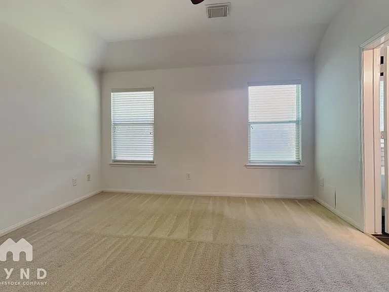 14 E Sage Creek Pl — Photo 8