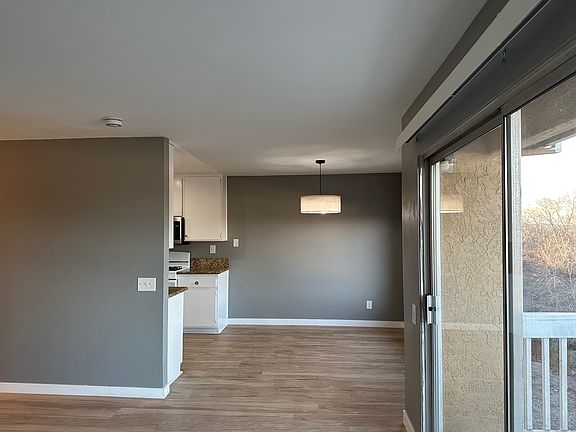 5th image of 4262 Mesa Vista Way Unit 8