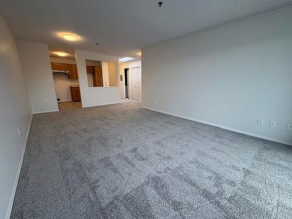 4th image of 33535 King Rd #310