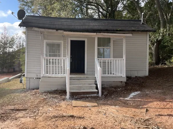 902 Buchanan St, Lagrange, GA 30240