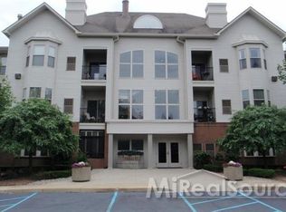 39136 Hayes Rd, Clinton Township, MI 48038