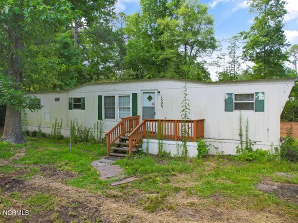 1303 Pheasant Avenue SW, Supply, NC 28462