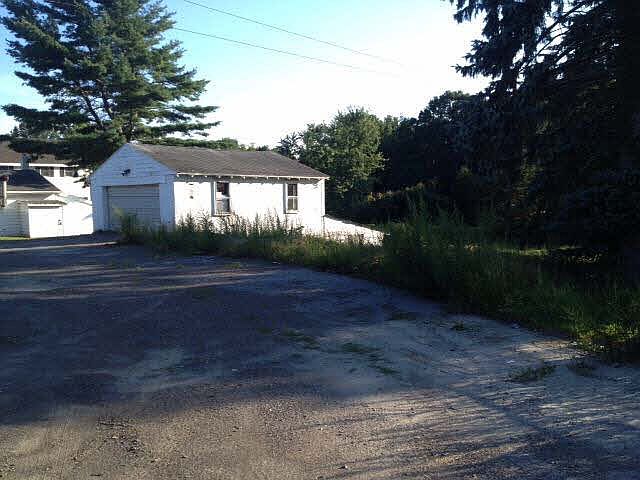 2nd image of 3791 Route 9w