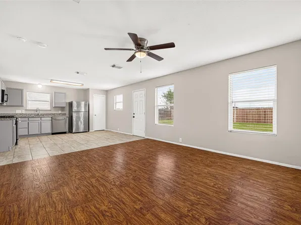 3203 Becker Glen St, Fresno, TX 77545