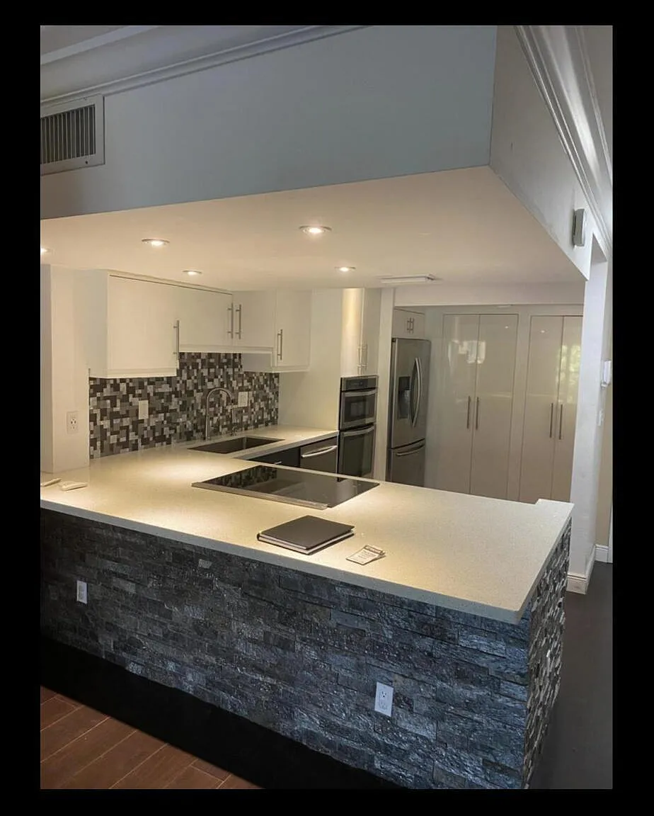 2 bed, 2.5 bath, 1410 sqft, $1,945 — Photo 4