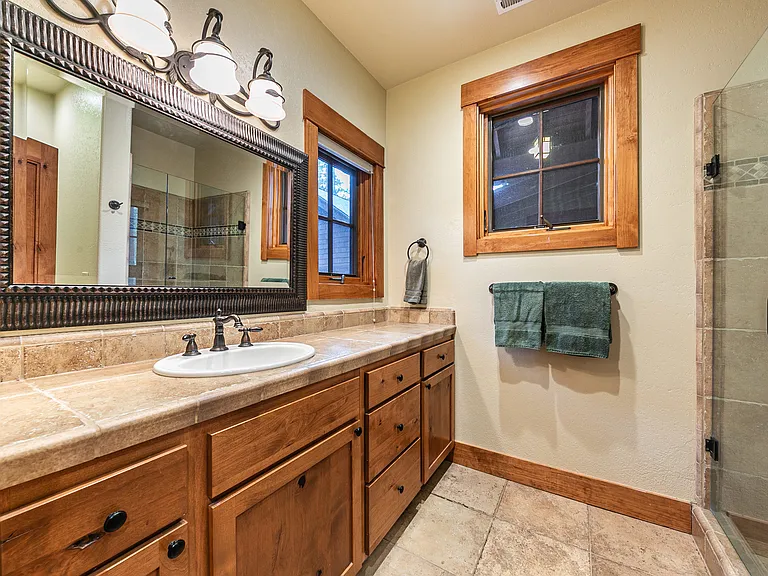 11172 Comstock Dr — Photo 24