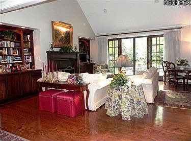 5th image of 11 Warwick Ln