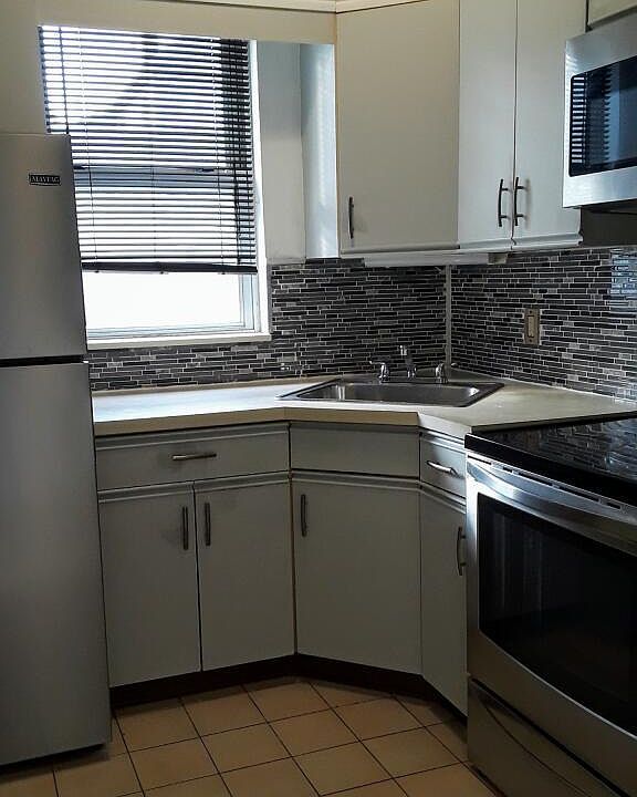 1st image of 7 Kettell Ave
