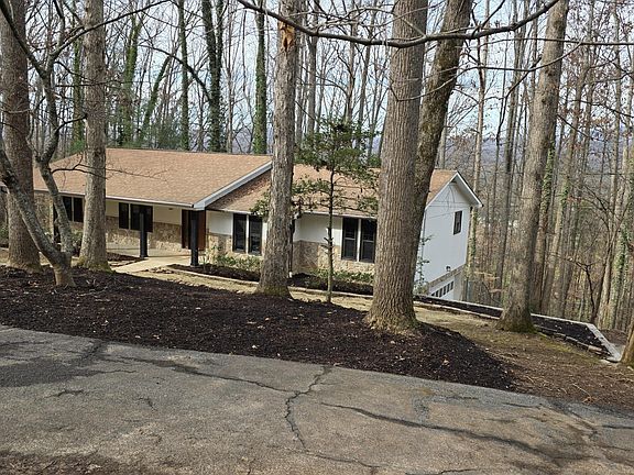 2nd image of 1135 W Outer Dr