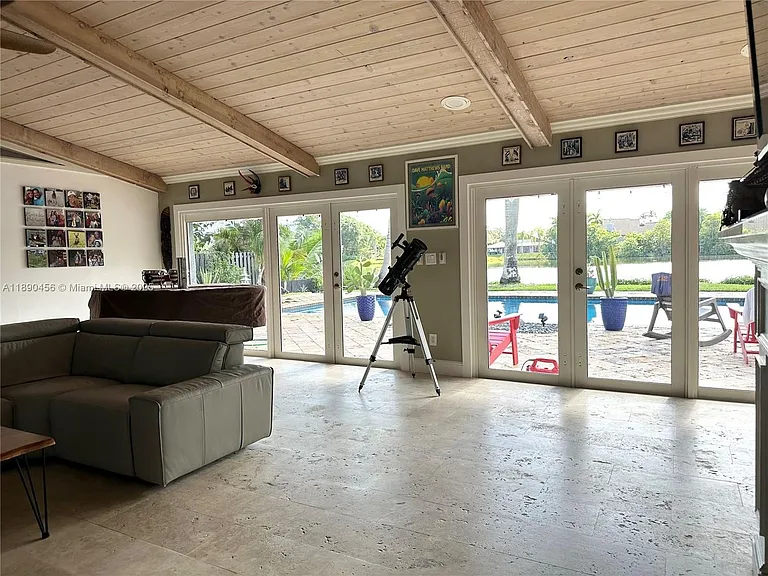 960 Bayberry Point Dr — Photo 15