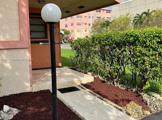 1119 NE 1st Ct #B, Hallandale Beach, FL 33009