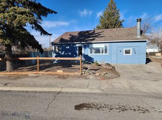 305 1st St NW, Cut Bank, MT 59427