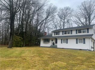 29 Jonathan Cir, Windsor, CT 06095