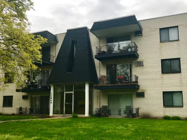 12809 Carriage Ln APT 9, Crestwood, IL 60445