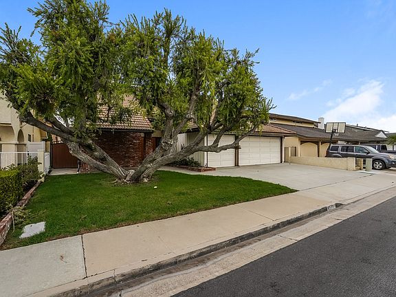 2nd image of 4571 Amberwood Ave