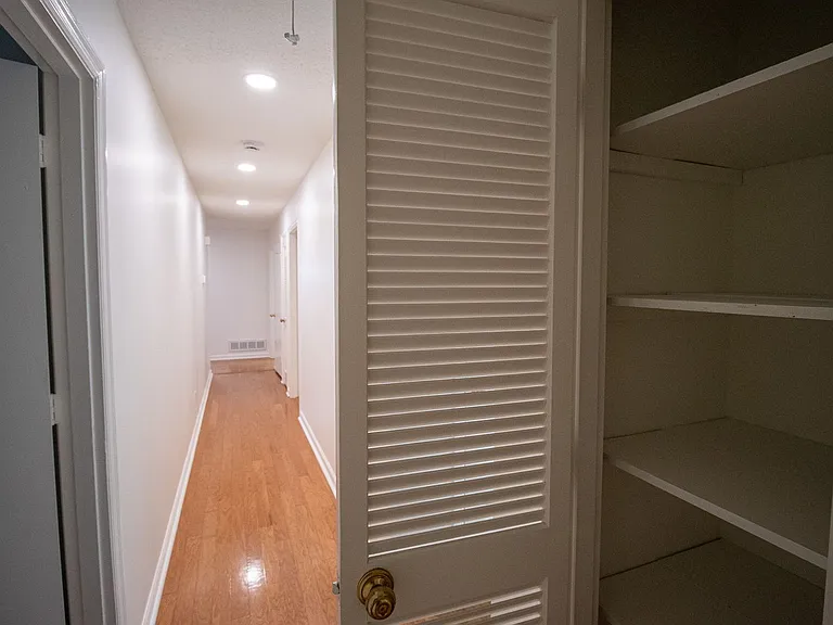 1110 Slann Dr — Photo 14