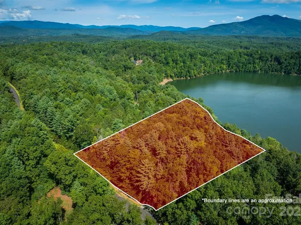 2205 Black Forest Dr #28, Marion, NC 28752