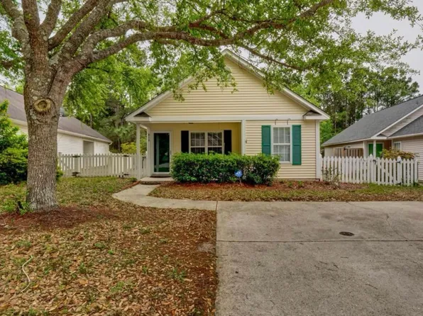 810 Southern Charm Dr, Wilmington, NC 28412