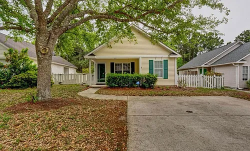 810 Southern Charm Dr Photo 1