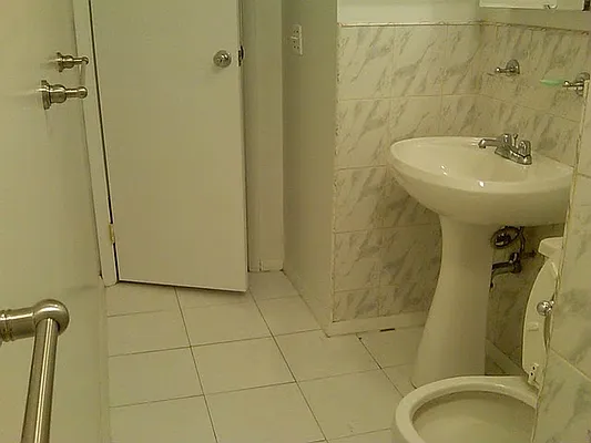 Rented by Alta Real Estate | media 47