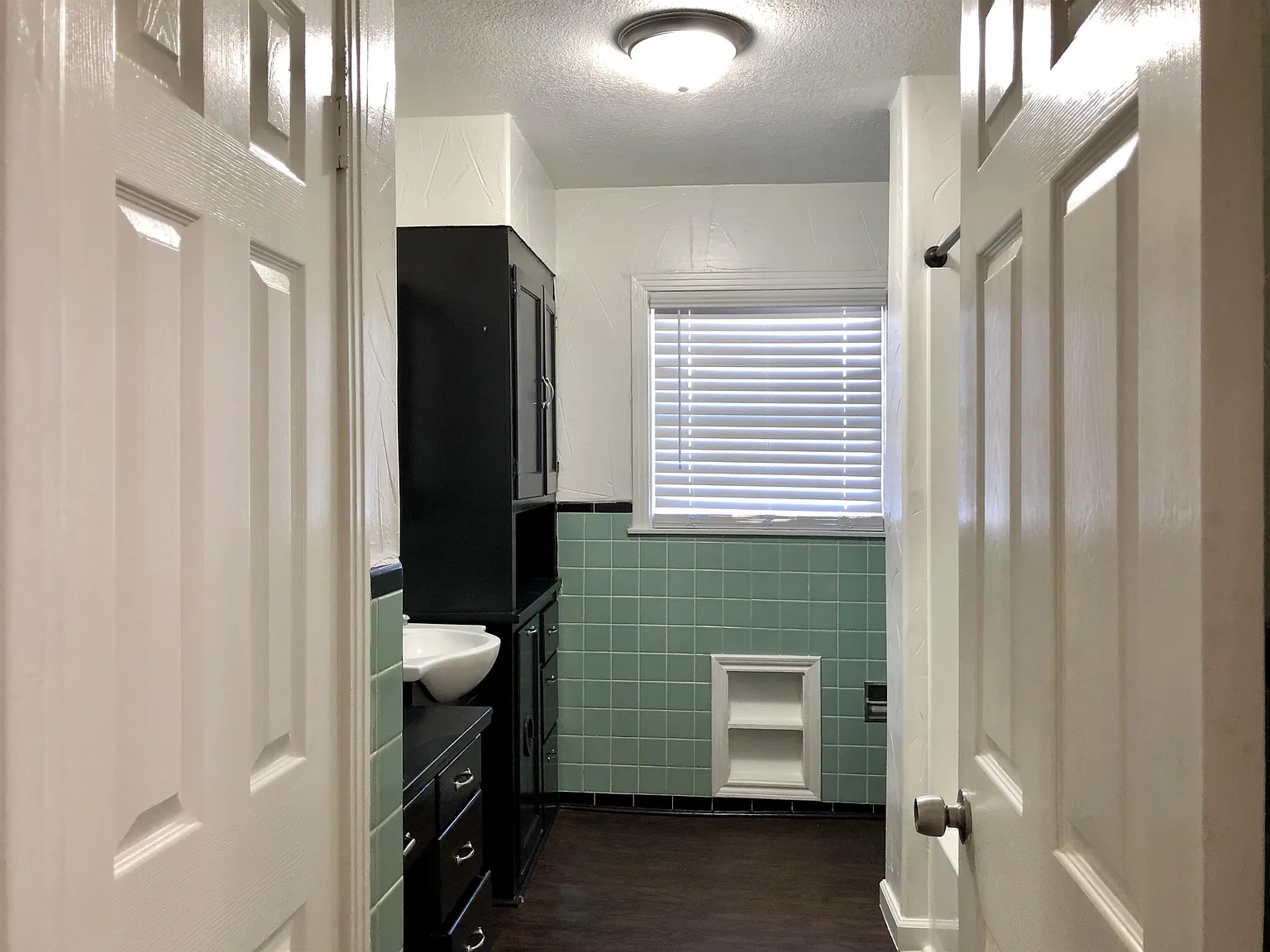 3128 Lyle Avenue - 1 — Photo 2