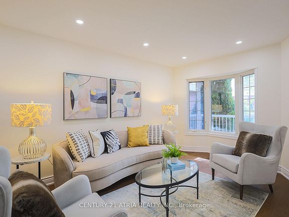 5th image of 26 Royal Palm Dr